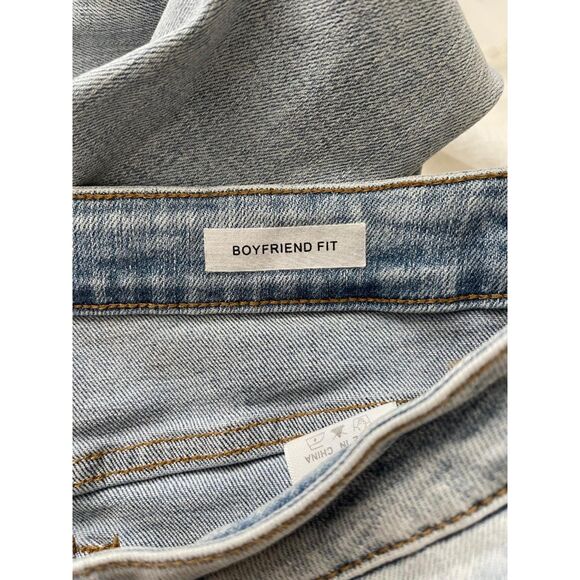 JUDY BLUE Light Wash Distressed Boyfriend Fit Jeans #JB8878, Size 15/32 - Picture 4 of 6